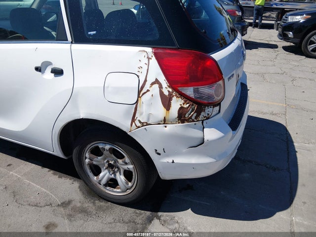 صورة 6 لـ 2005 Toyota MATRIX