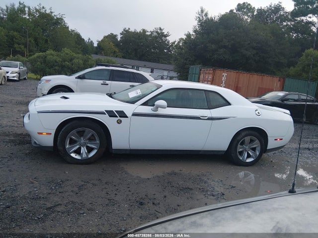 2015 Dodge CHALLENGER SXT — миниатюра 14