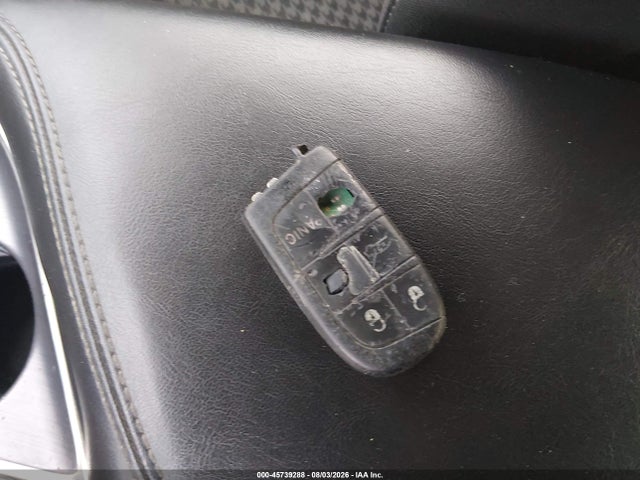 2015 Dodge CHALLENGER SXT — миниатюра 11
