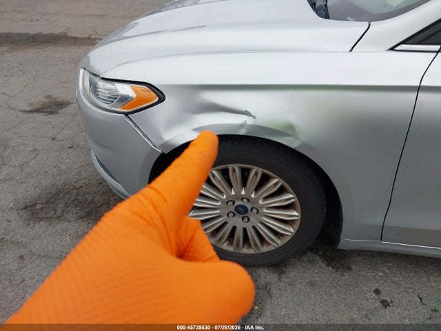 صورة مصغرة 12 لـ 2015 FORD FUSION SE