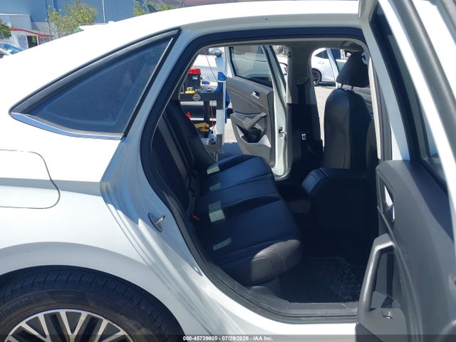 2019 VOLKSWAGEN JETTA 1.4T SEL 8