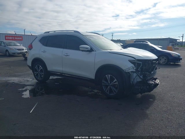 2017 NISSAN ROGUE SL