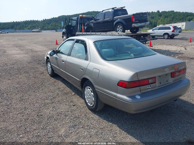 1997 Toyota CAMRY LE 缩略图 3