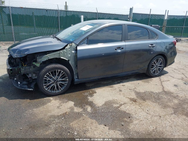 2023 KIA FORTE GT-LINE 2