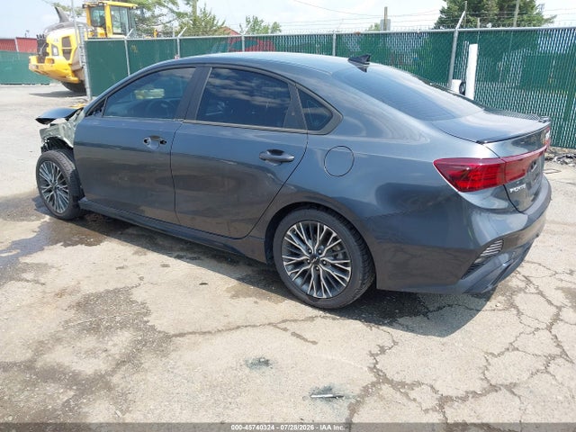2023 KIA FORTE GT-LINE 3