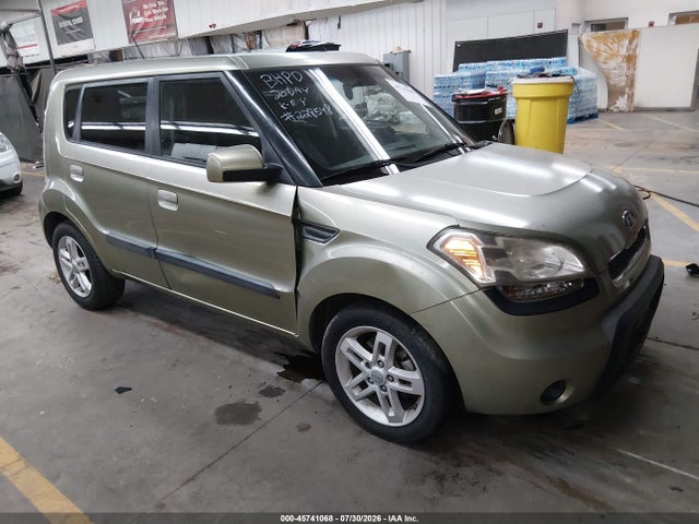 2010 KIA SOUL +