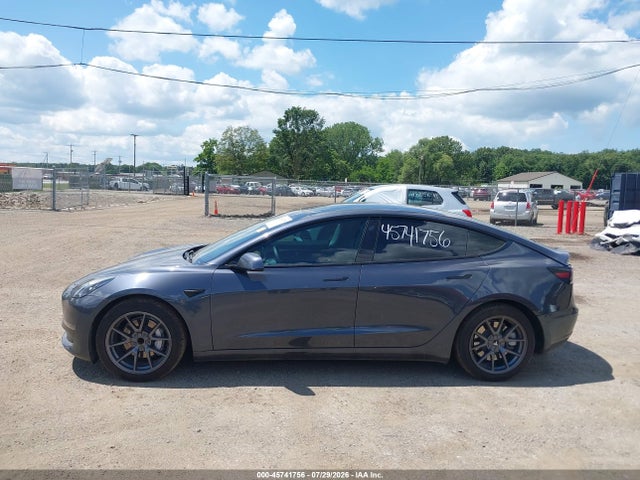 صورة مصغرة 14 لـ 2021 Tesla MODEL 3 STANDARD RANGE PLUS REAR-WHEEL DRIVE