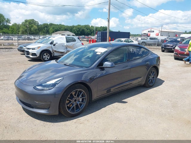 2021 Tesla MODEL 3 STANDARD RANGE PLUS REAR-WHEEL DRIVE — фото 2