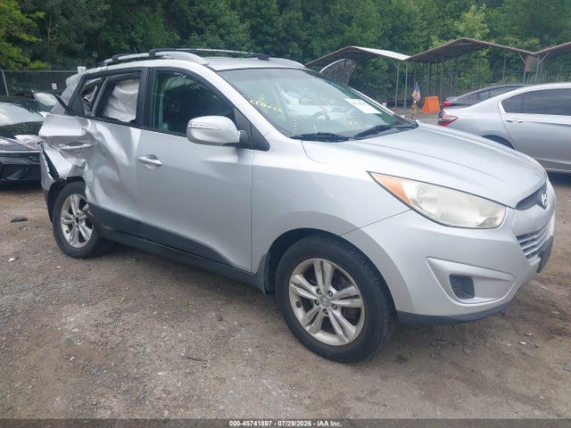 2012 HYUNDAI TUCSON GLS