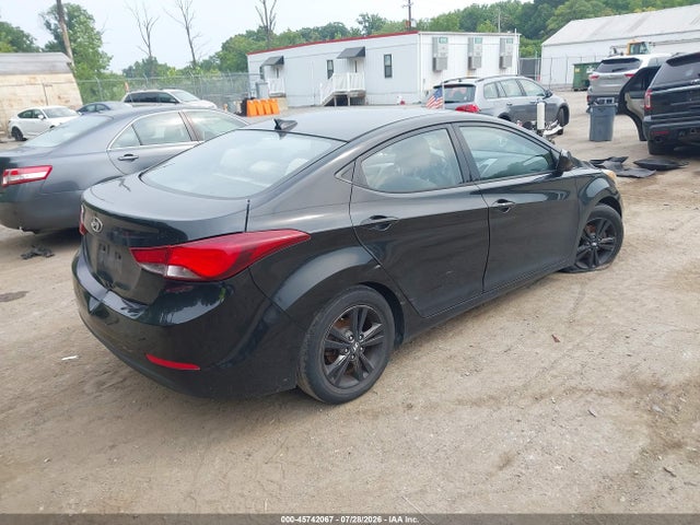 صورة 4 لـ 2016 Hyundai ELANTRA SE
