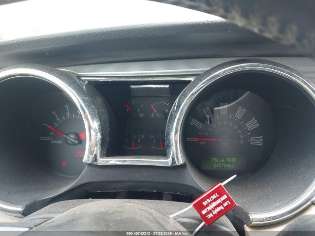 صورة 7 لـ 2006 FORD MUSTANG V6