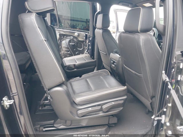 2023 CHEVROLET SUBURBAN 4WD PREMIER 8