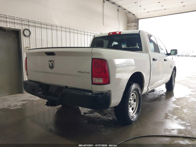 2021 RAM 1500 CLASSIC TRADESMAN 4X4 5'7 BOX — фото 4