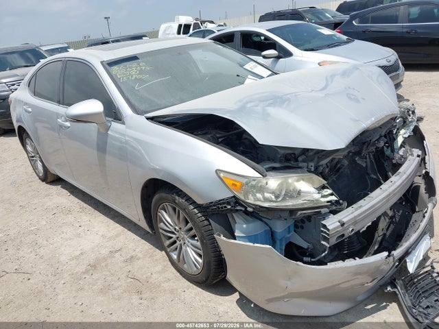 2015 LEXUS ES 