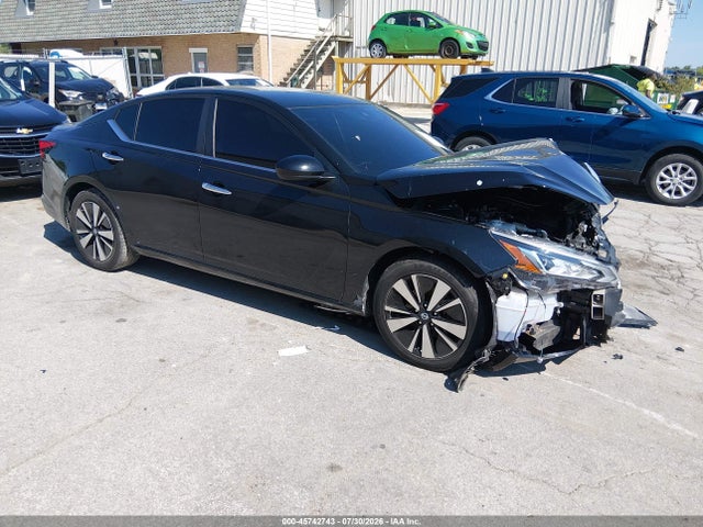 2022 NISSAN ALTIMA SV FWD