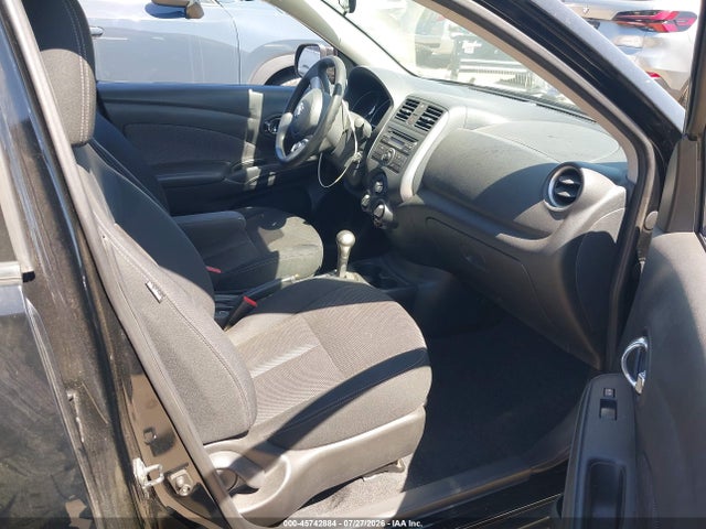 2014 Nissan VERSA 1.6 SV — фото 5