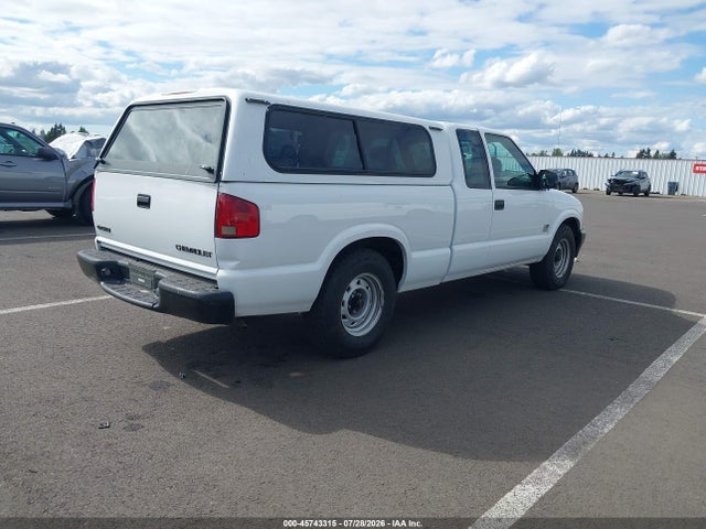 2003 Chevrolet S-10 photo 4