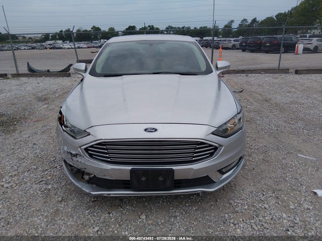 2017 FORD FUSION SE 13