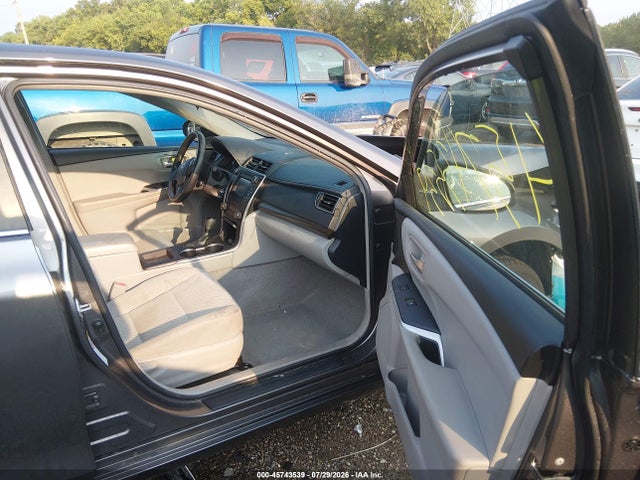 2017 TOYOTA CAMRY LE 5