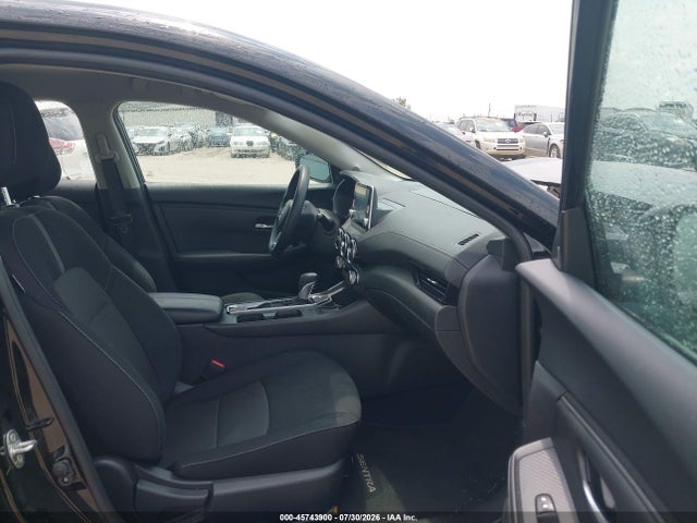 صورة 5 لـ 2025 Nissan SENTRA SV