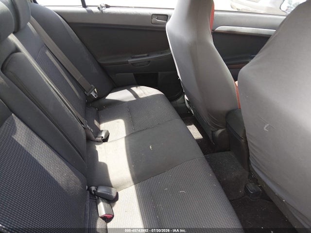 صورة 8 لـ 2010 Mitsubishi LANCER ES