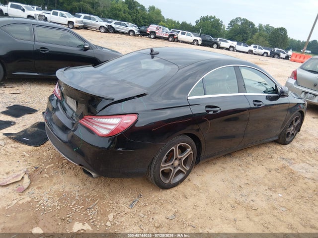 صورة 4 لـ 2014 Mercedes-BENZ CLA
