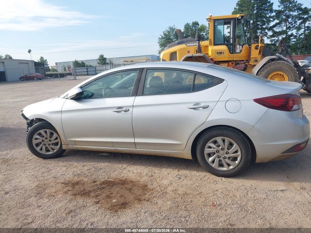 2019 HYUNDAI ELANTRA SE 15