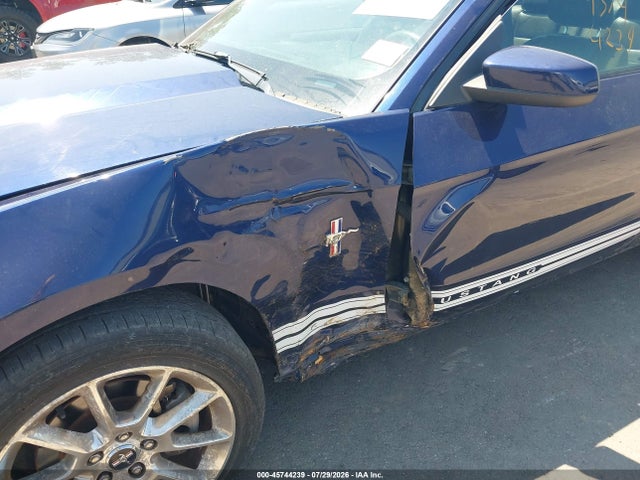 2011 FORD MUSTANG V6 PREMIUM — фото 6