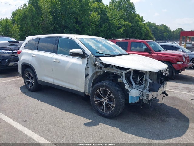 2019 TOYOTA HIGHLANDE LE