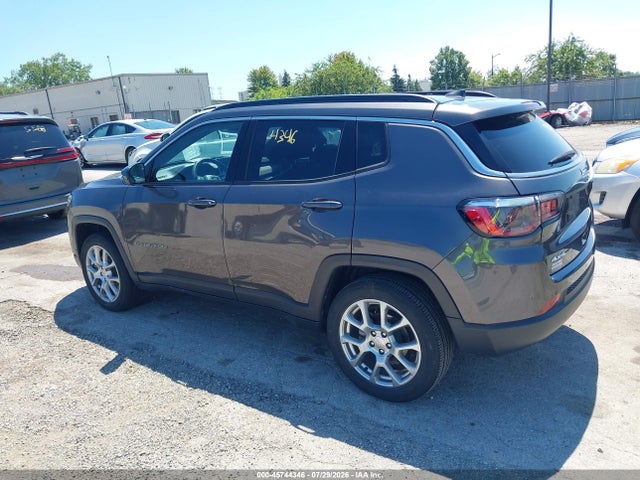2023 JEEP COMPASS LATITUDE LUX FWD 3