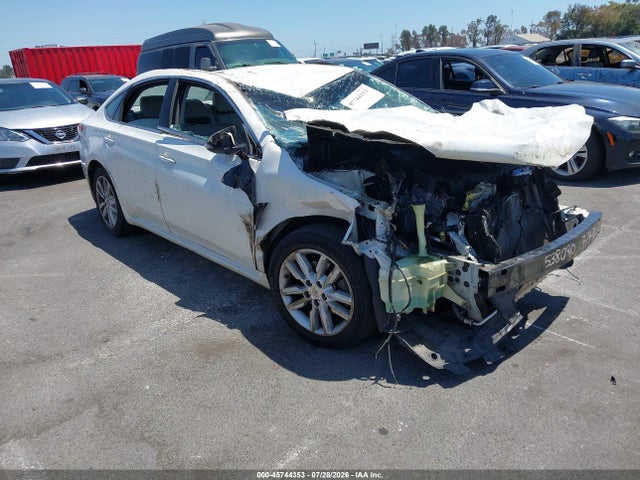 2014 TOYOTA AVALON XLE