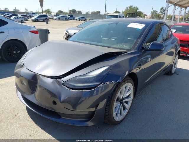 2022 Tesla MODEL 3 REAR-WHEEL DRIVE — фото 2
