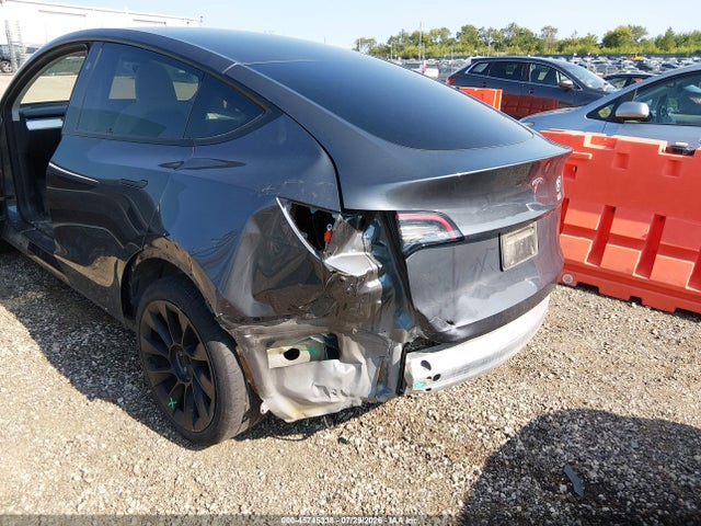 2023 TESLA MODEL Y RWD 6