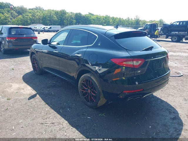 2019 MASERATI LEVANTE GRANLUSSO 3