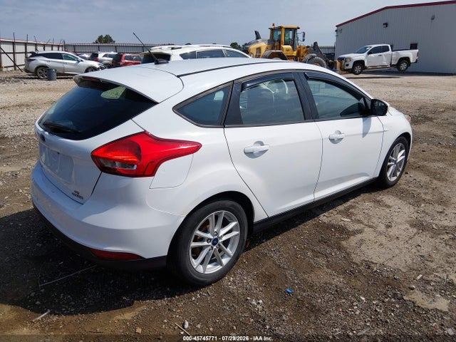 صورة 4 لـ 2016 FORD FOCUS SE