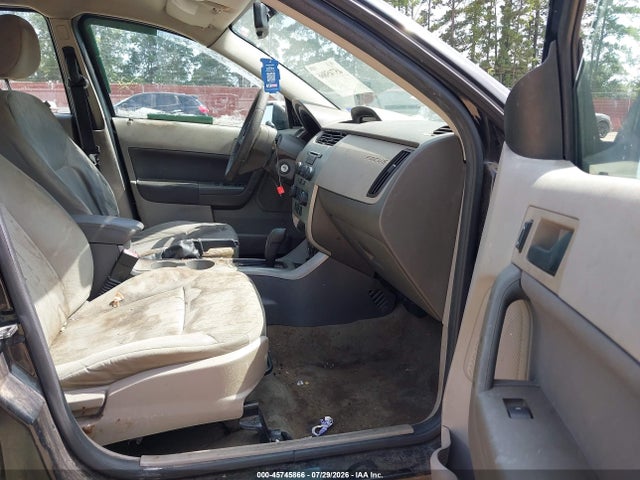 صورة 5 لـ 2011 FORD FOCUS SE