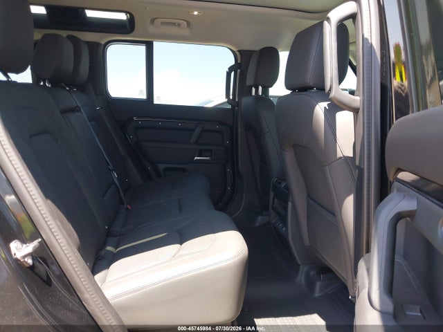 2025 LAND ROVER DEFENDER 110 P300 8