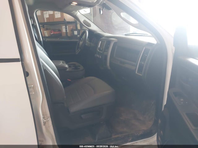 صورة 5 لـ 2017 RAM 1500 TRADESMAN 4X4 6'4 BOX