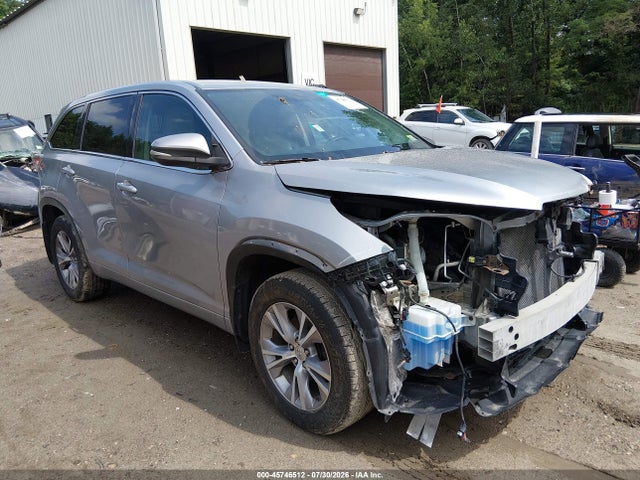 2015 TOYOTA HIGHLANDE LE PLUS V6