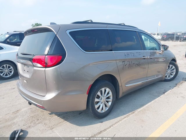 2017 CHRYSLER PACIFICA TOURING-L 4