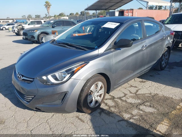 2016 Hyundai ELANTRA SE — фото 2