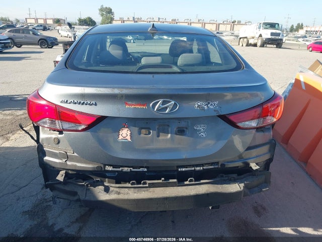 2016 Hyundai ELANTRA SE — фото 6