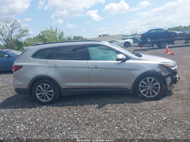 2017 HYUNDAI SANTA FE SE 13