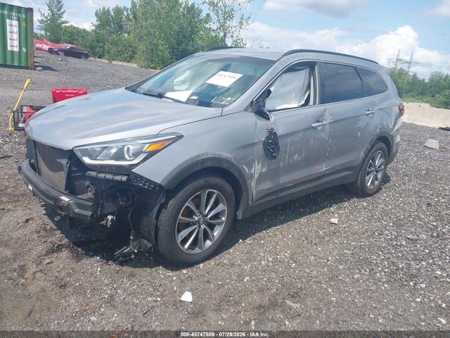 2017 HYUNDAI SANTA FE SE 2