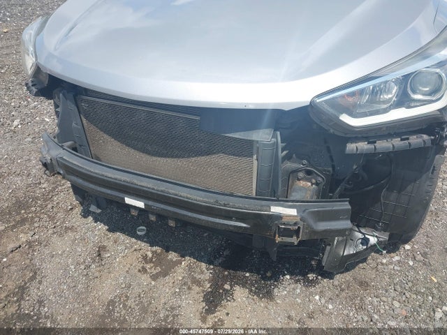 2017 HYUNDAI SANTA FE SE 6