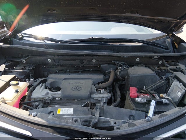 2018 TOYOTA RAV4 XLE 10