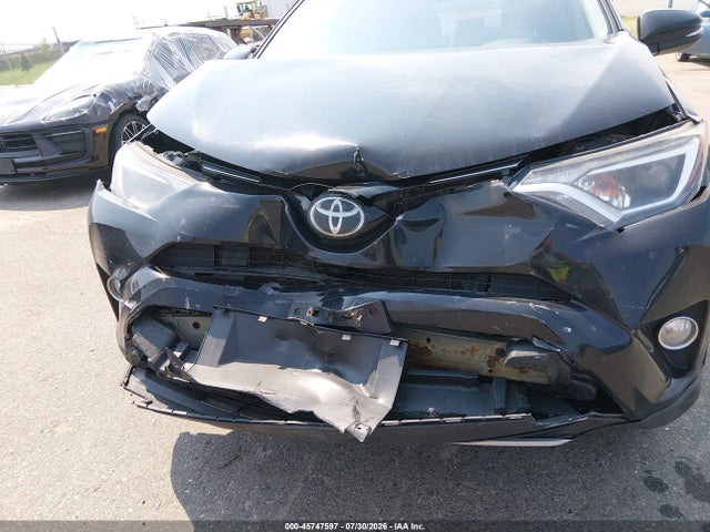 2018 TOYOTA RAV4 XLE 6