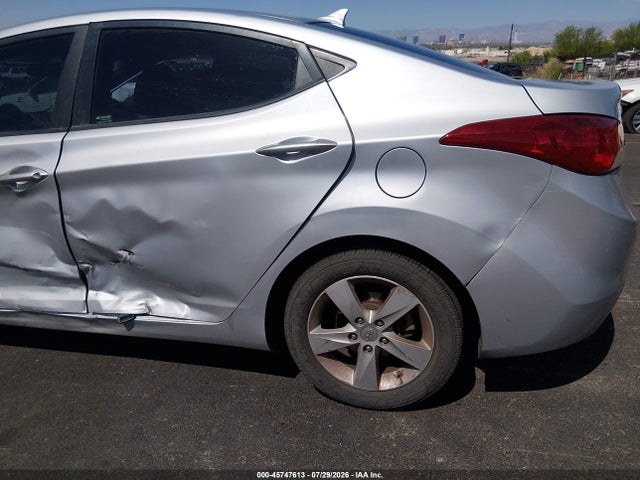 صورة 6 لـ 2013 Hyundai ELANTRA GLS