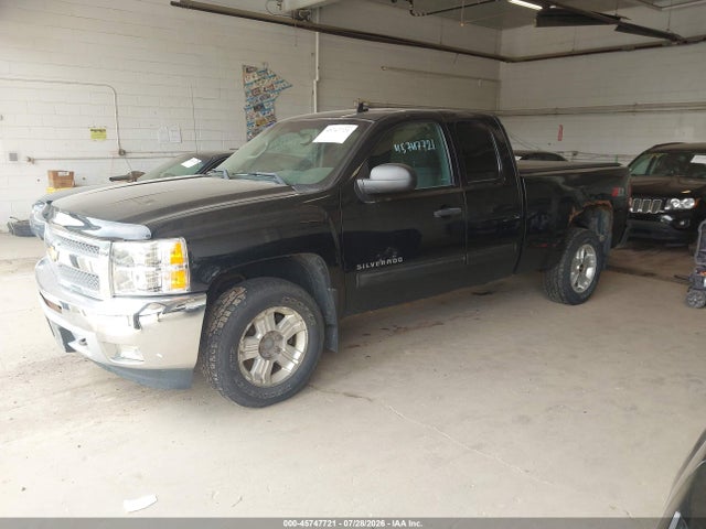 2013 Chevrolet SILVERADO 1500 LT — фото 2