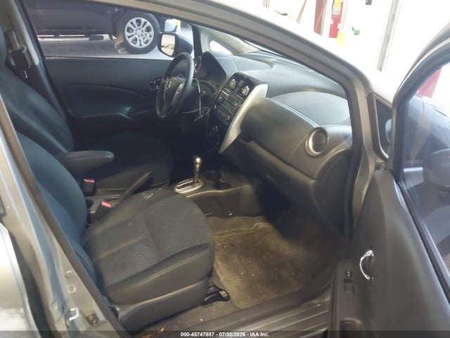 2015 Nissan VERSA NOTE SV photo 5